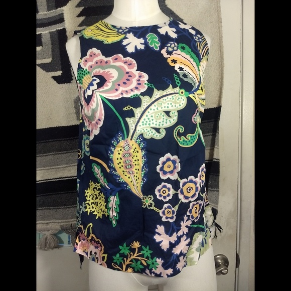 NWT J.Crew Sleeveless tank in Liberty® symphony fl - Picture 2 of 6